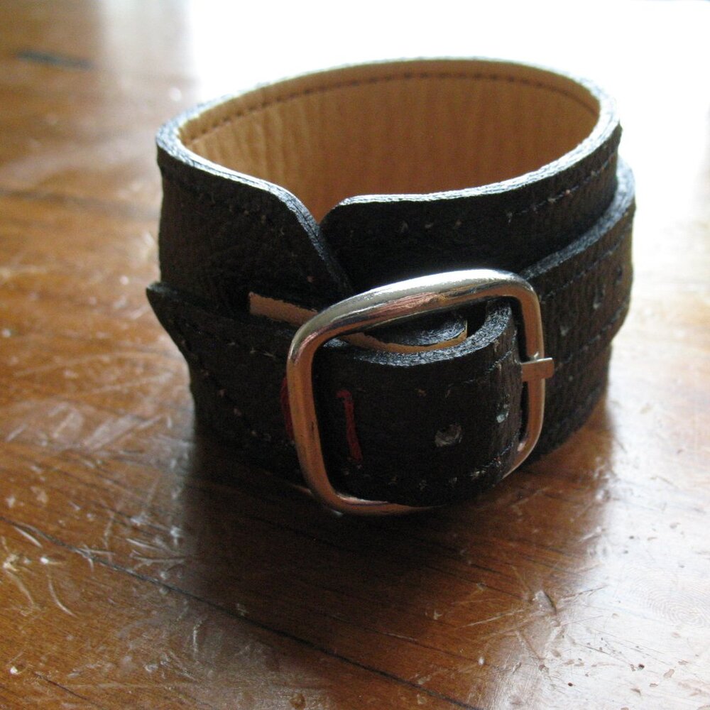GAP Leather Cuff Bracelet Vintage 90s Black Tan